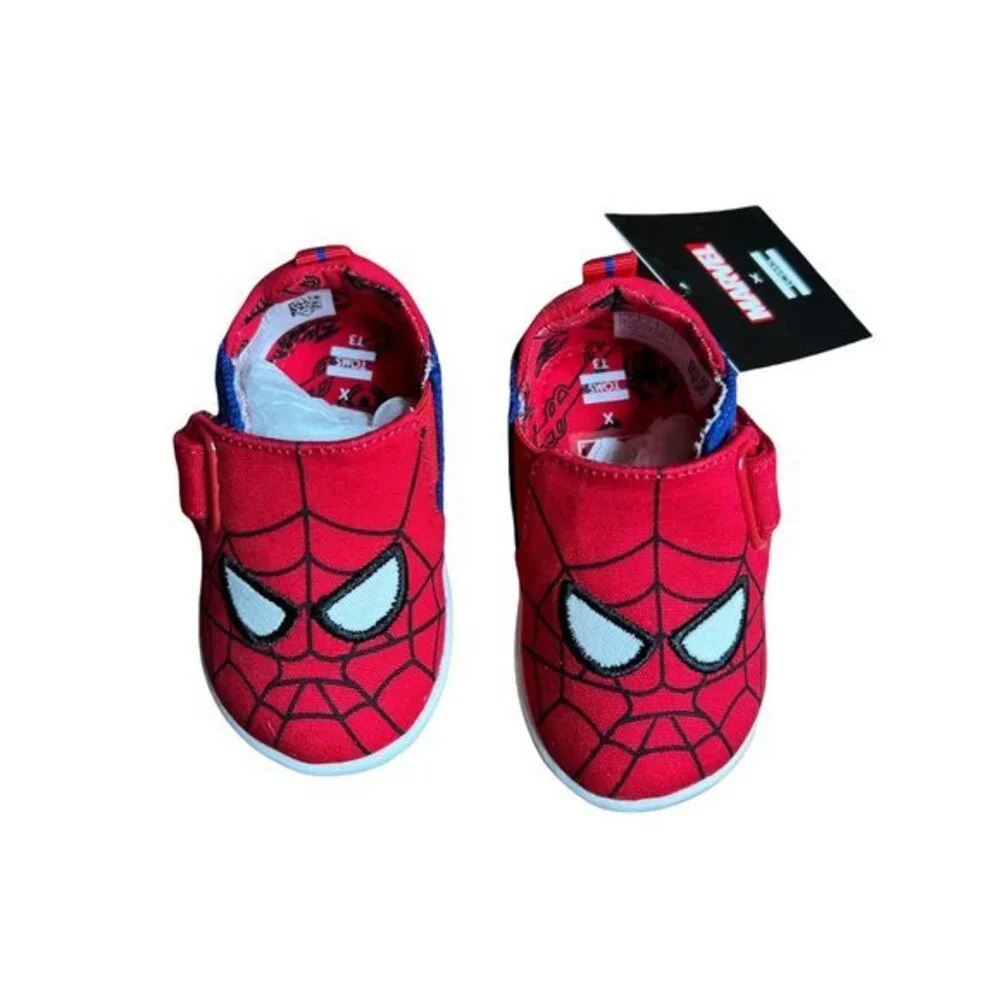Toms marvel Spider-Man new with tags and box size T3
